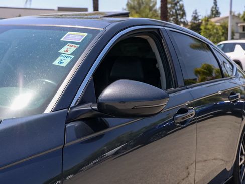 Used 2024 Honda Accord Touring image 12