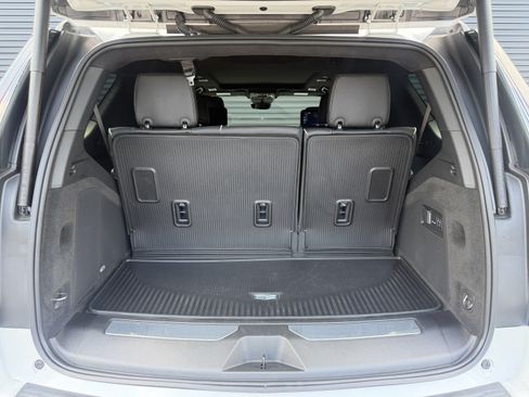 Used 2025 Cadillac Escalade V AWD/4WD image 22