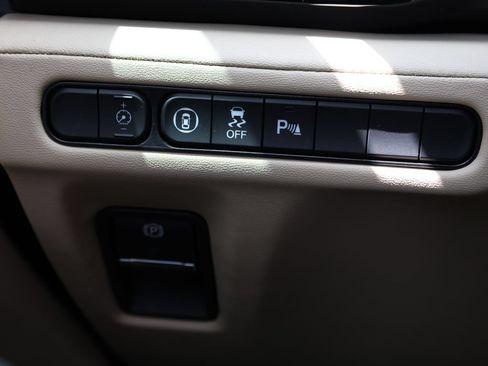 Used 2023 Acura MDX SH-AWD w/ Technology Package image 40