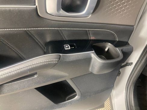 Used 2022 Kia Sorento SX image 14