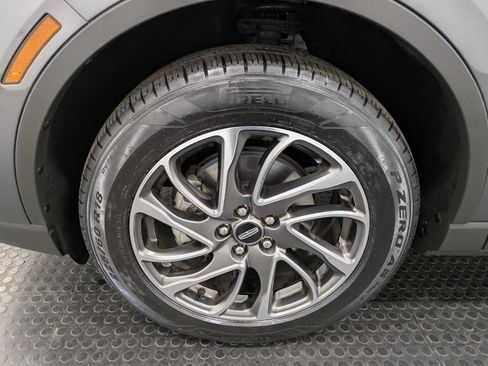 Certified 2022 Lincoln Corsair AWD w/ Equipment Group 101A image 7