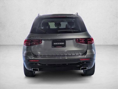 New 2026 Mercedes-Benz GLB 250 image 8