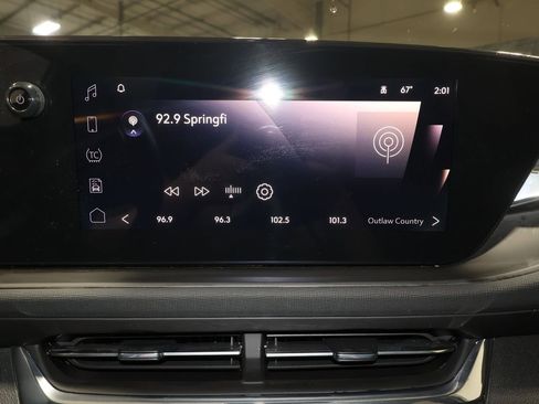 Certified 2024 Buick Envista Preferred w/ Convenience I Package image 12