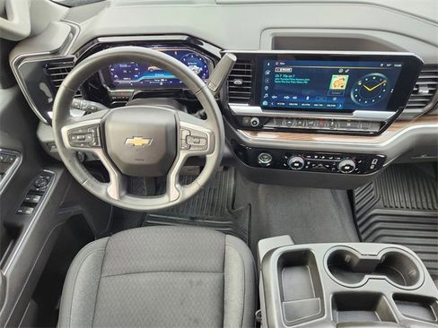 Used 2024 Chevrolet Silverado 1500 LT image 27