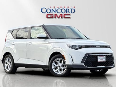 Used 2024 Kia Soul LX w/ Option Group 015 image 2
