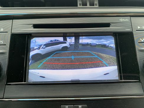 Used 2015 Toyota Avalon XLE image 25