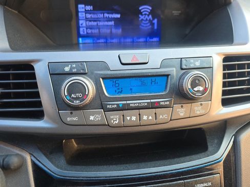 Used 2011 Honda Odyssey EX-L image 22