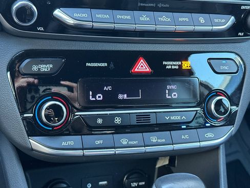 Used 2019 Hyundai Ioniq Limited image 25