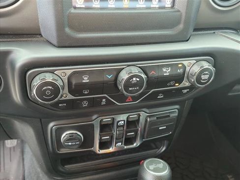 Used 2022 Jeep Wrangler Unlimited Sport AWD/4WD image 20