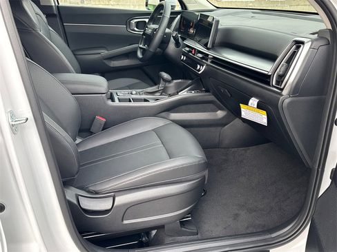New 2026 Kia Sorento S image 11
