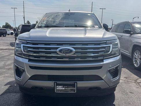 Used 2021 Ford Expedition Limited AWD/4WD image 2