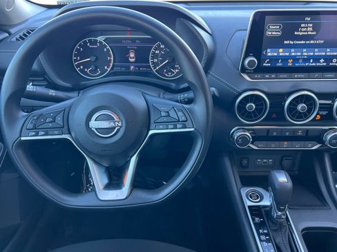 Used 2024 Nissan Sentra SV image 15