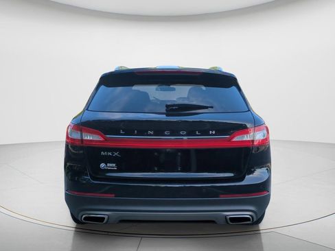 Used 2016 Lincoln MKX Reserve w/ Cargo Utility Package FWD image 6