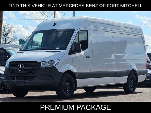 Used 2024 Mercedes-Benz Sprinter 2500 image 1