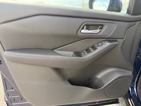 New 2026 Nissan Rogue SV image 10