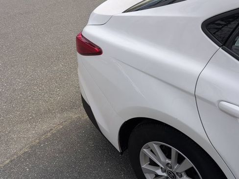 Used 2025 Toyota Camry LE image 20