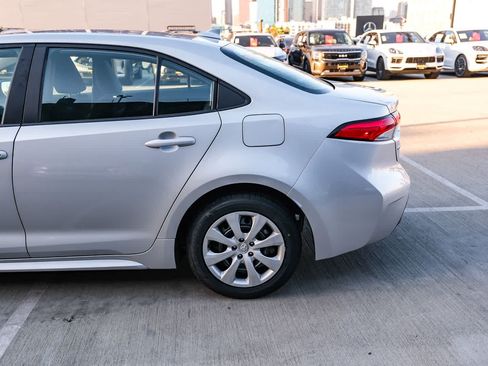 Certified 2024 Toyota Corolla LE FWD image 8