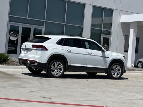 Used 2020 Volkswagen Atlas Cross Sport SEL w/ Cross Sport MDO Package FWD image 8