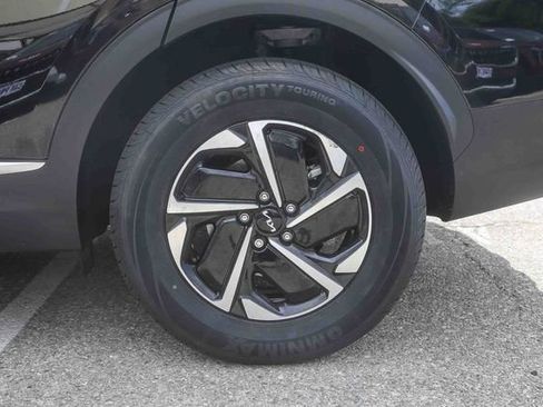 Used 2023 Kia Sportage LX AWD/4WD image 12