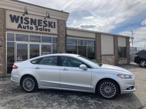 Used 2015 Ford Fusion Titanium FWD image 2