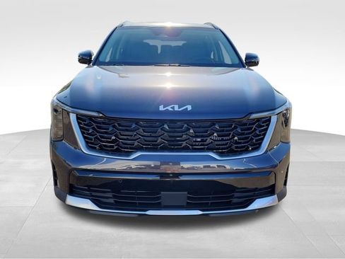 Certified 2026 Kia Sorento EX AWD/4WD image 9