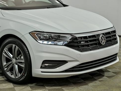 Used 2020 Volkswagen Jetta R-Line image 2