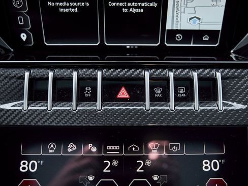 Used 2024 Lamborghini Urus Performante AWD/4WD image 79