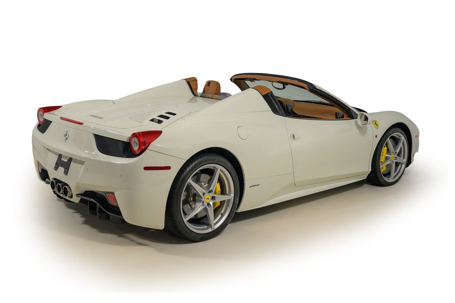 Used 2015 Ferrari 458 Spider RWD image 16