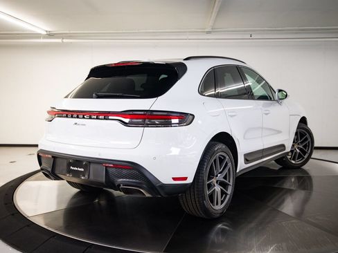 Certified 2023 Porsche Macan AWD/4WD image 7