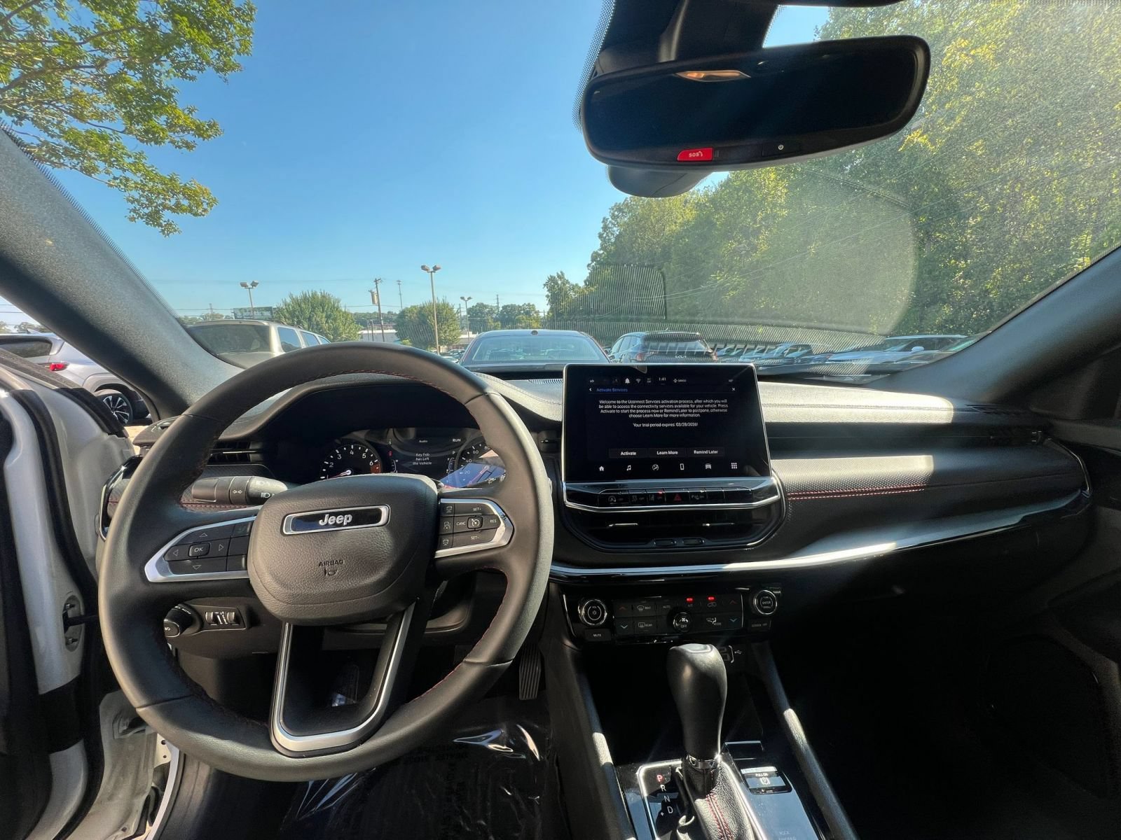 Used 2025 Jeep Compass Trailhawk AWD/4WD image 27