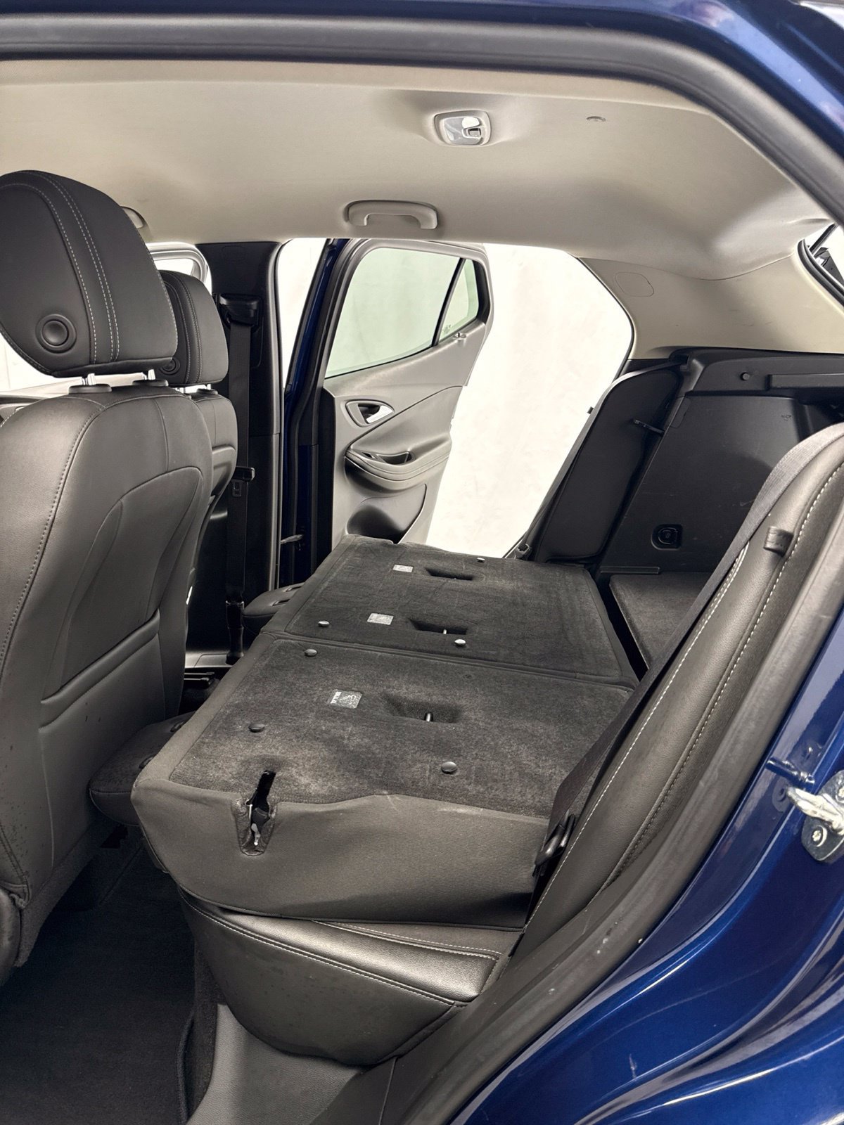 Used 2023 Buick Encore GX Select FWD image 34