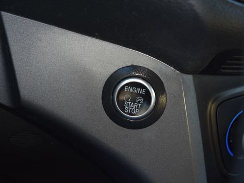 Used 2019 Ford Escape SEL AWD/4WD image 25