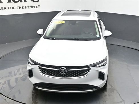 Used 2022 Buick Envision Avenir w/ Technology Package II image 59