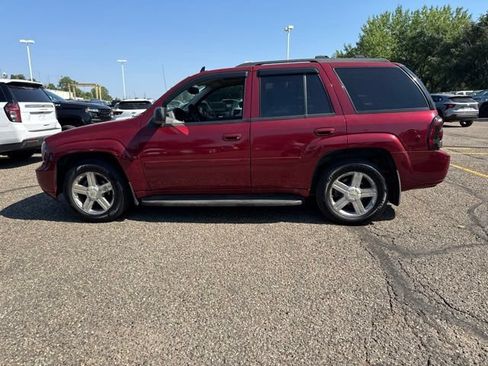 Used 2008 Chevrolet TrailBlazer LT w/ Sun And 6-Disc Cd Package AWD/4WD image 7
