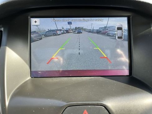 Used 2017 Ford Focus SEL image 25