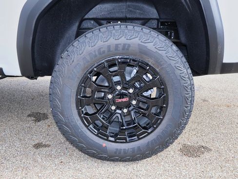 New 2026 GMC Canyon Elevation w/ Convenience Package image 28