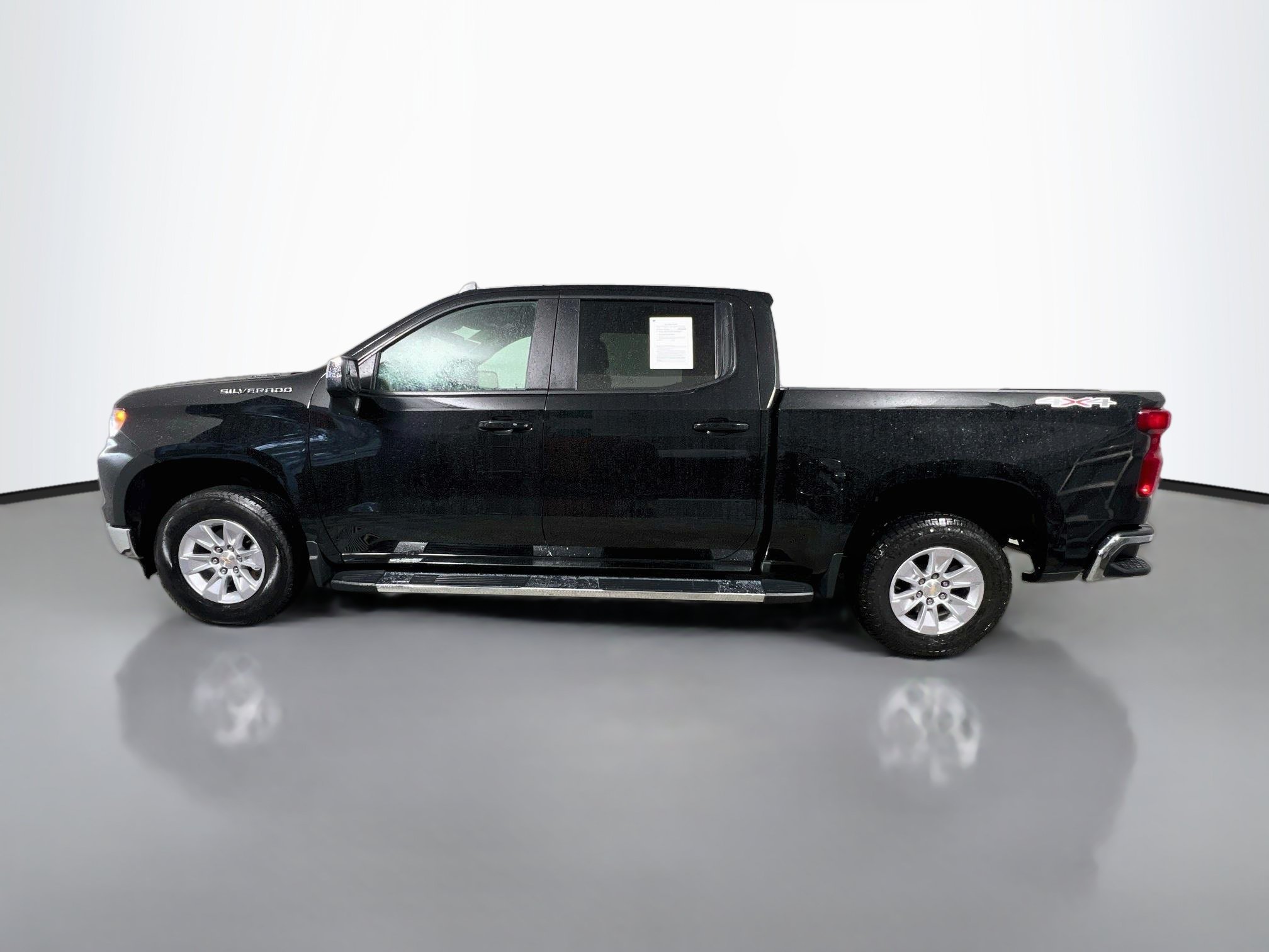Used 2026 Chevrolet Silverado 1500 LT AWD/4WD image 34