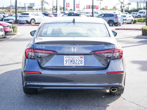 Used 2025 Honda Civic Sport image 8