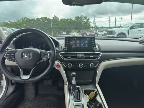 Used 2021 Honda Accord EX-L image 16