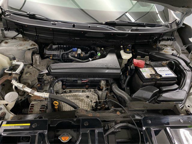 Used 2015 Nissan Rogue SV w/ SV Moonroof Package AWD/4WD image 13