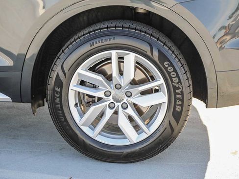 Used 2020 Audi Q5 2.0T Premium w/ Convenience Package image 11