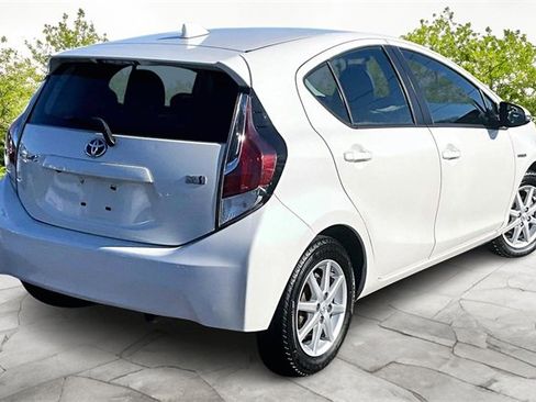Used 2015 Toyota Prius C Four image 2
