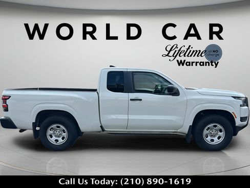 Used 2025 Nissan Frontier S RWD image 2