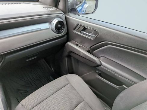 Used 2023 Chevrolet Colorado LT w/ LT Convenience Package II RWD image 16