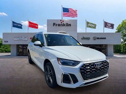 Used 2022 Audi Q5 e Premium Plus w/ Premium Plus Package