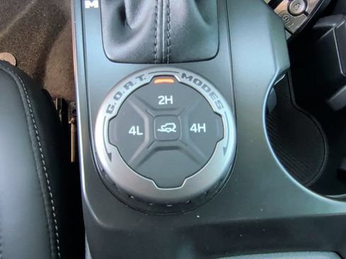 New 2026 Ford Bronco Outer Banks AWD/4WD image 30
