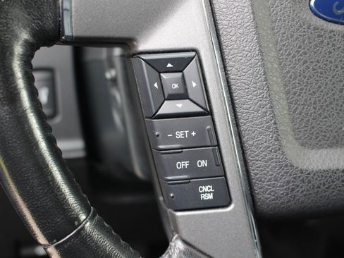 Used 2016 Ford Expedition Platinum AWD/4WD image 19