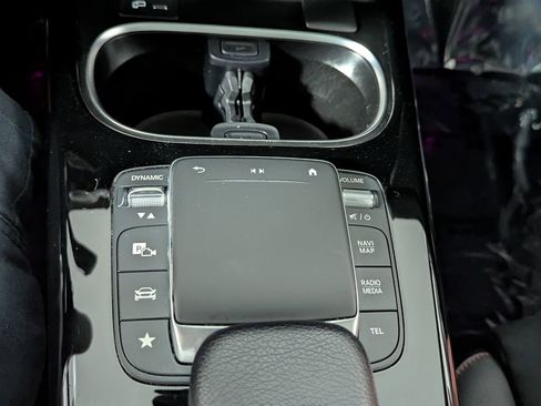 Used 2023 Mercedes-Benz CLA 250 4MATIC image 32