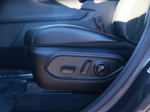 New 2025 Jeep Grand Cherokee Altitude image 14