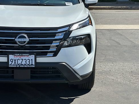 Used 2026 Nissan Rogue SV FWD image 13